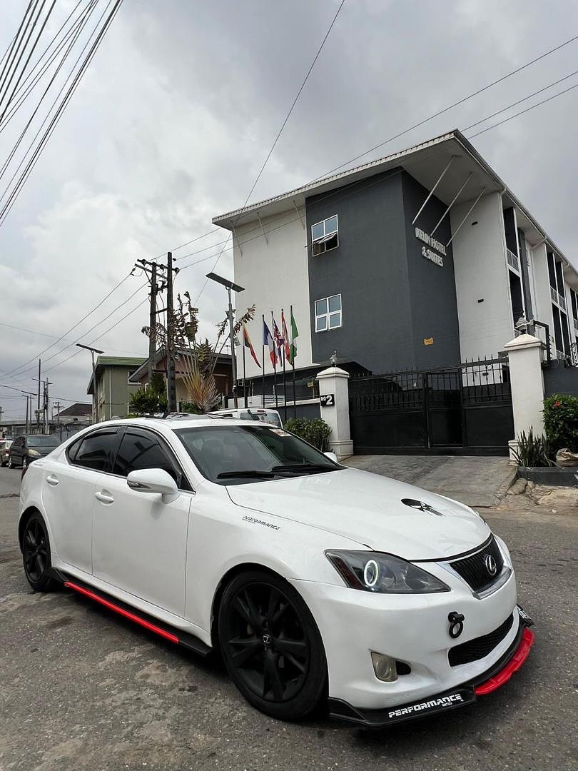 Untouched 2009 Lexus IS250: A+++ Tokunbo Standard