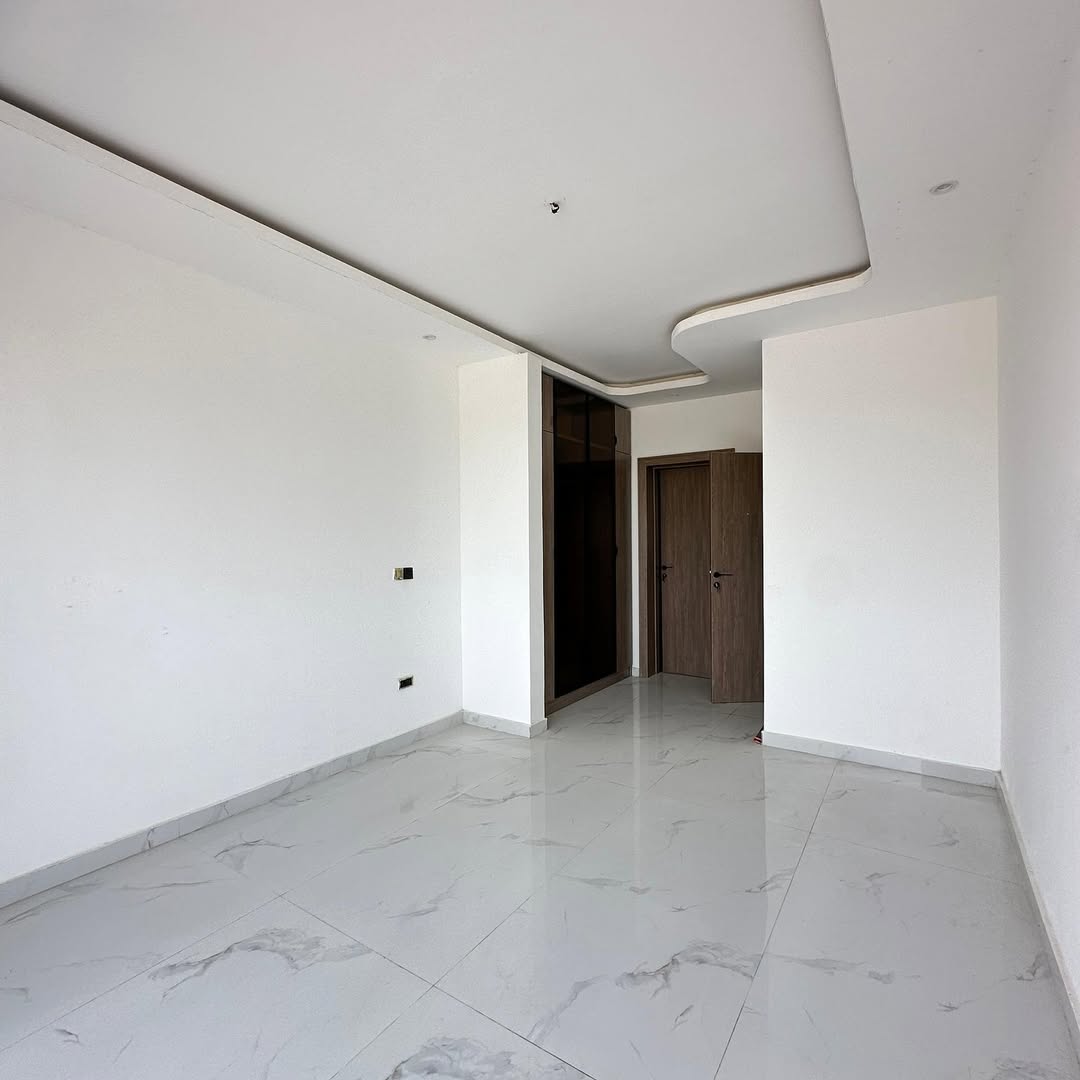 Lekki Phase 1 Gem: Ensuite 2-Bed with Premium Finishes