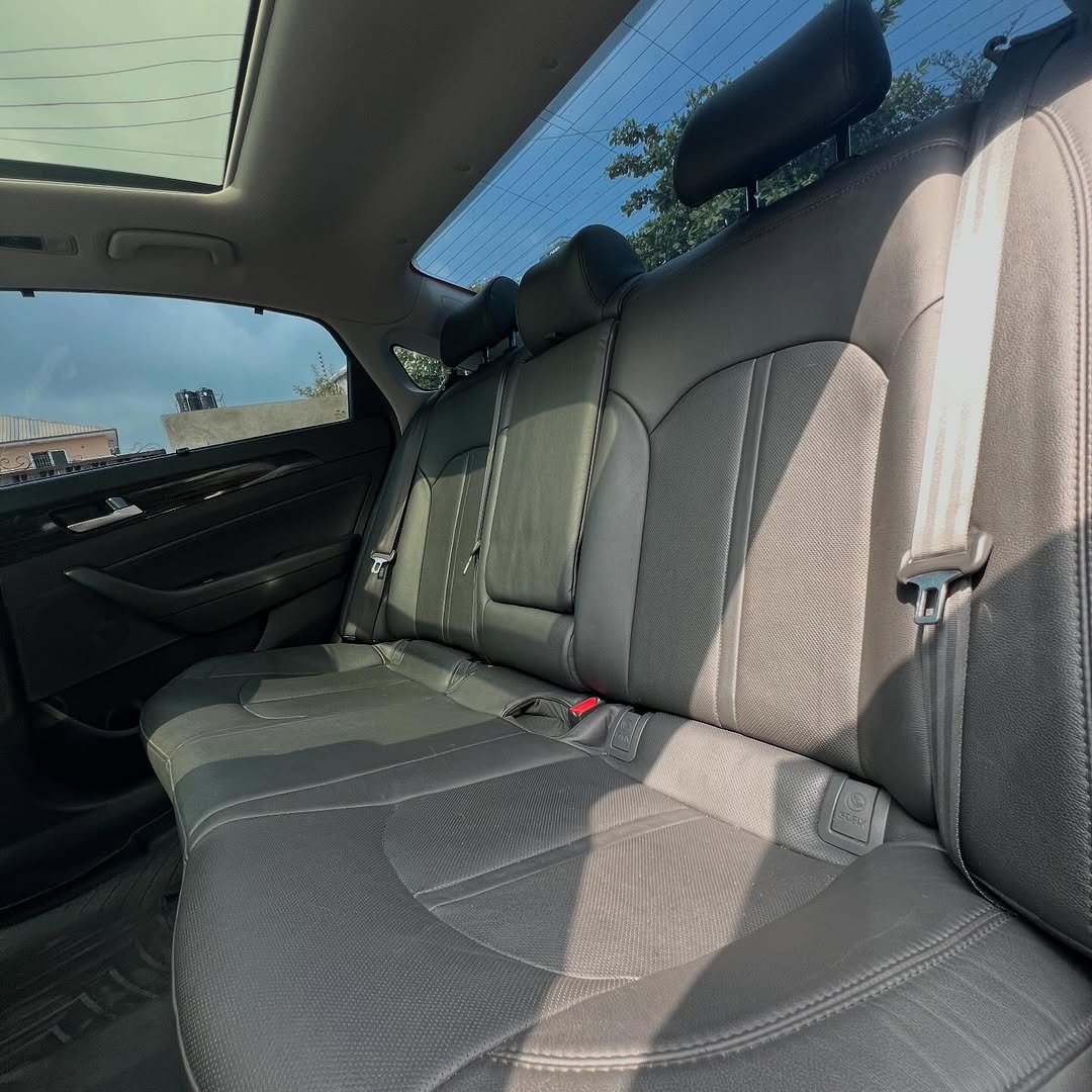 2016 Hyundai Sonata: Black Beauty, Loaded & Ready