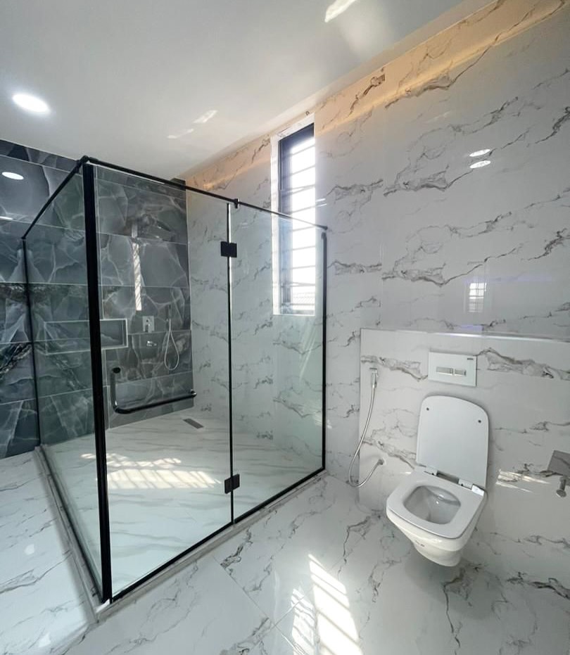 Dream Home with Cinema & Pool in Lekki