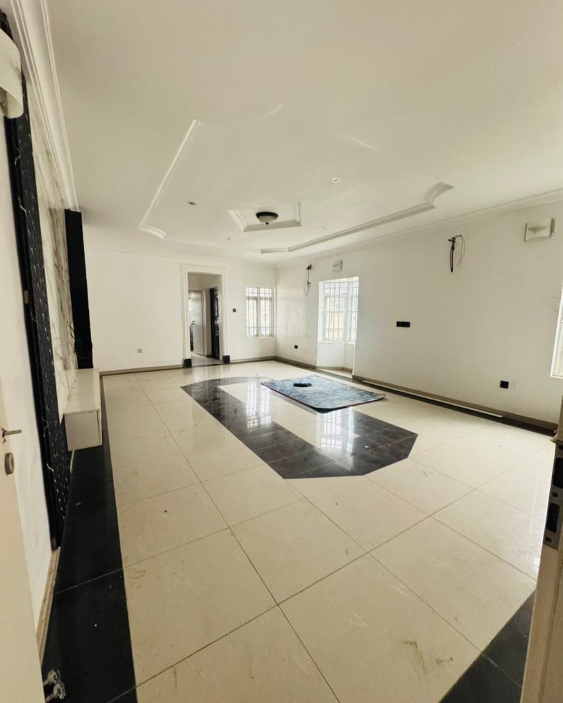 Magodo’s Premier 5-Bed Duplex with BQ & 24/7 Power