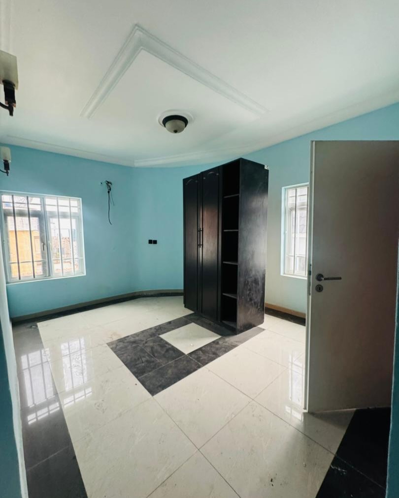 Magodo’s Premier 5-Bed Duplex with BQ & 24/7 Power