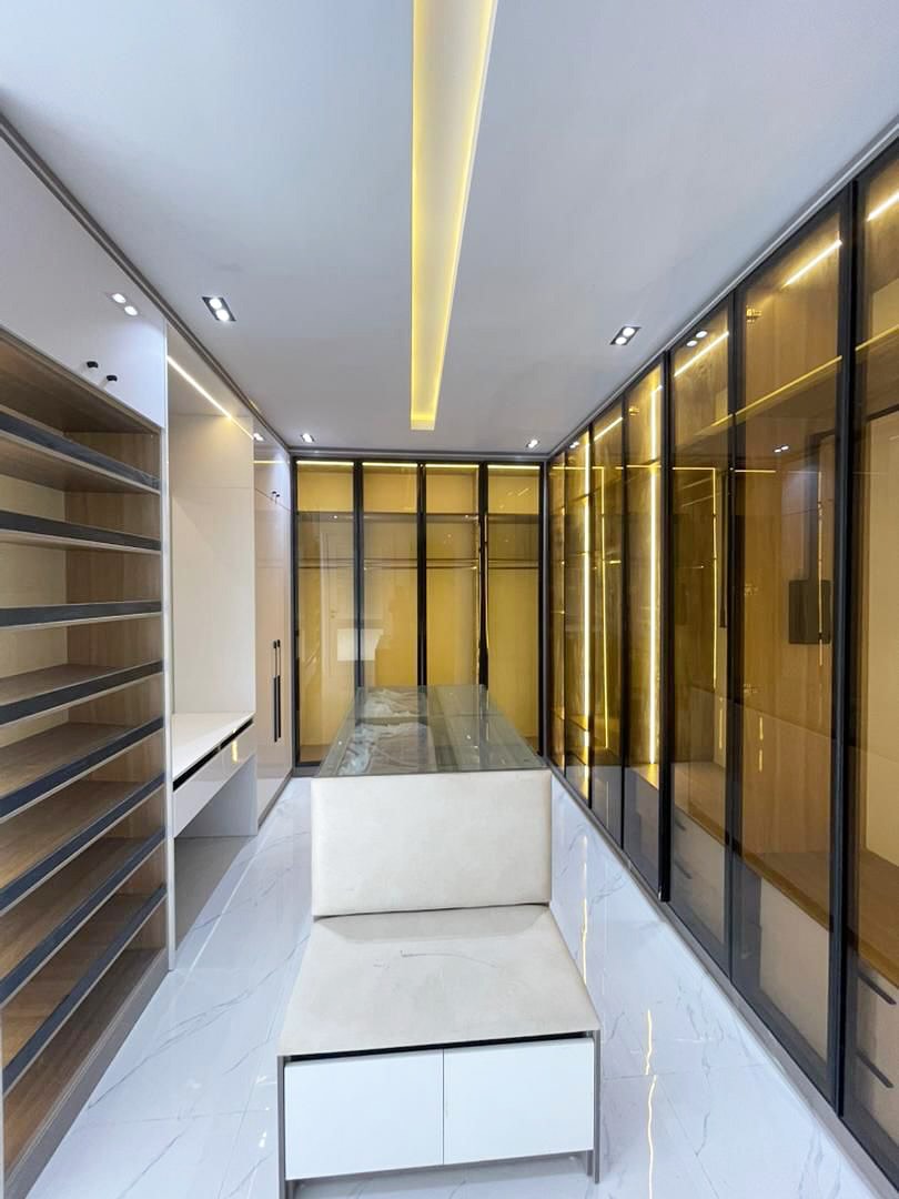 Spacious 5BR Duplex with Pool & Cinema in VGC