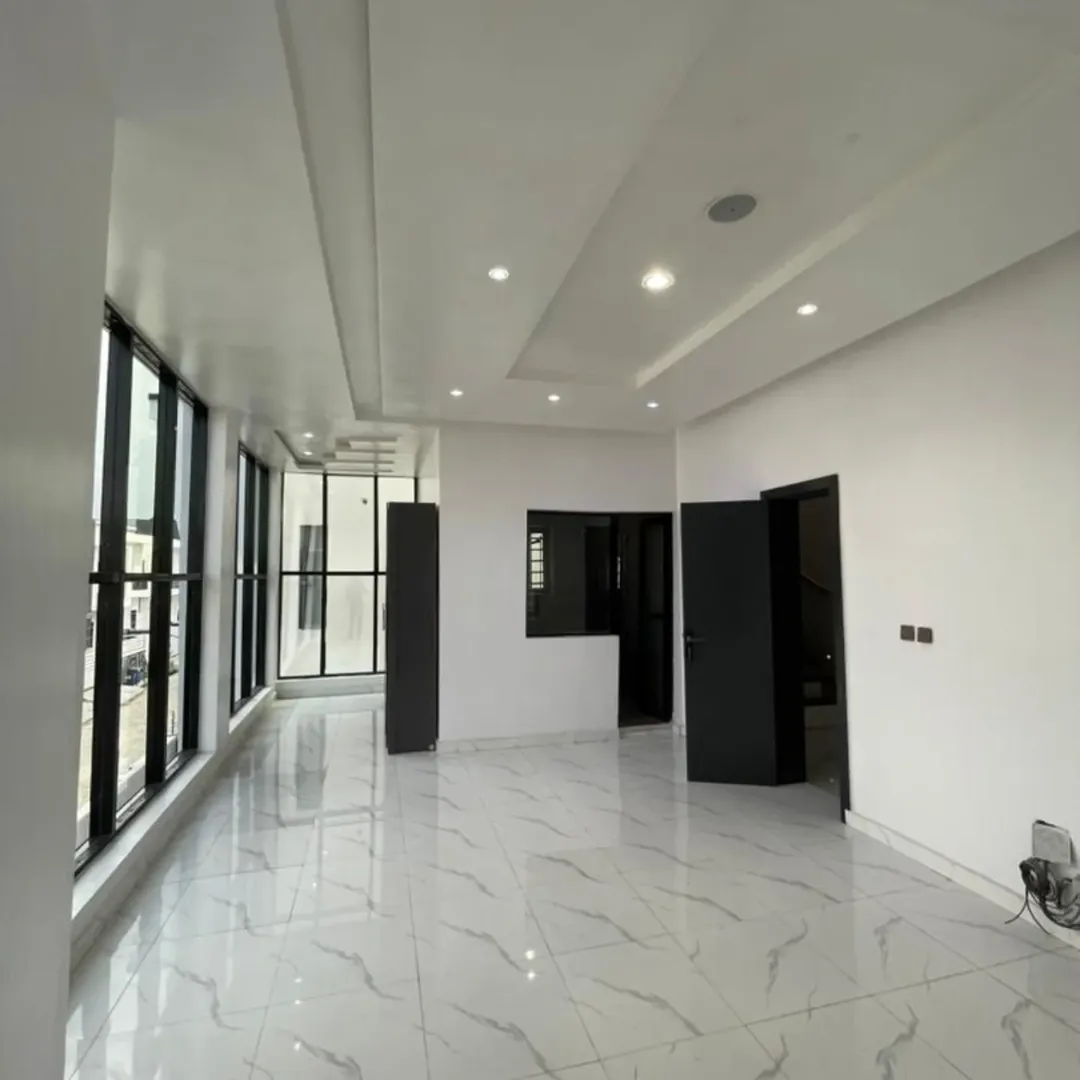 Ajah’s Finest: Spacious 4-Bed Duplex with BQ & Serene Estate