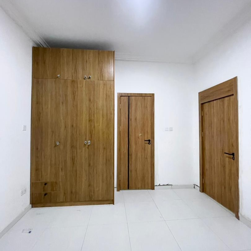 Elevator Duplex with Jacuzzi in Osapa Lekki