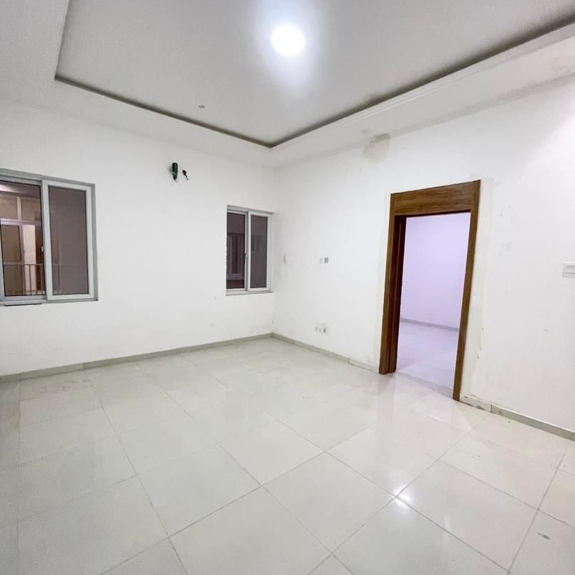 Elevator Duplex with Jacuzzi in Osapa Lekki