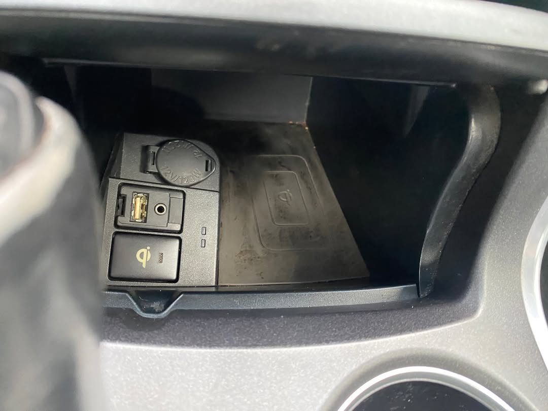 2015 Camry XLE V6: Black Leather, Thumb Start, 22M