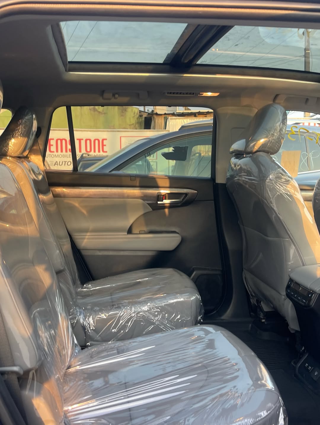 2021 Toyota Highlander Platinum: Luxury Just Landed