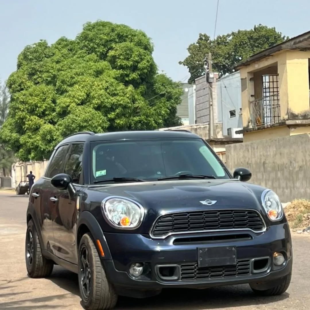 Luxury Mini Cooper: Duty-Paid & Ready!
