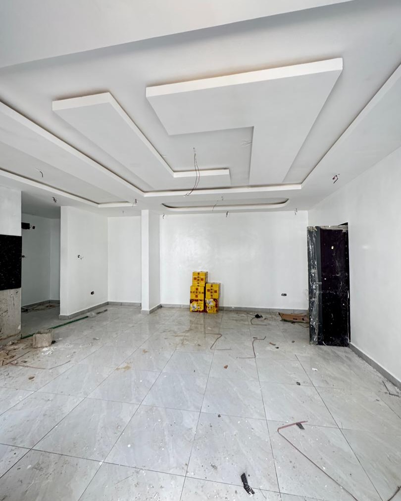 Luxury Maryland Haven: Smart Living, Pool & Gym