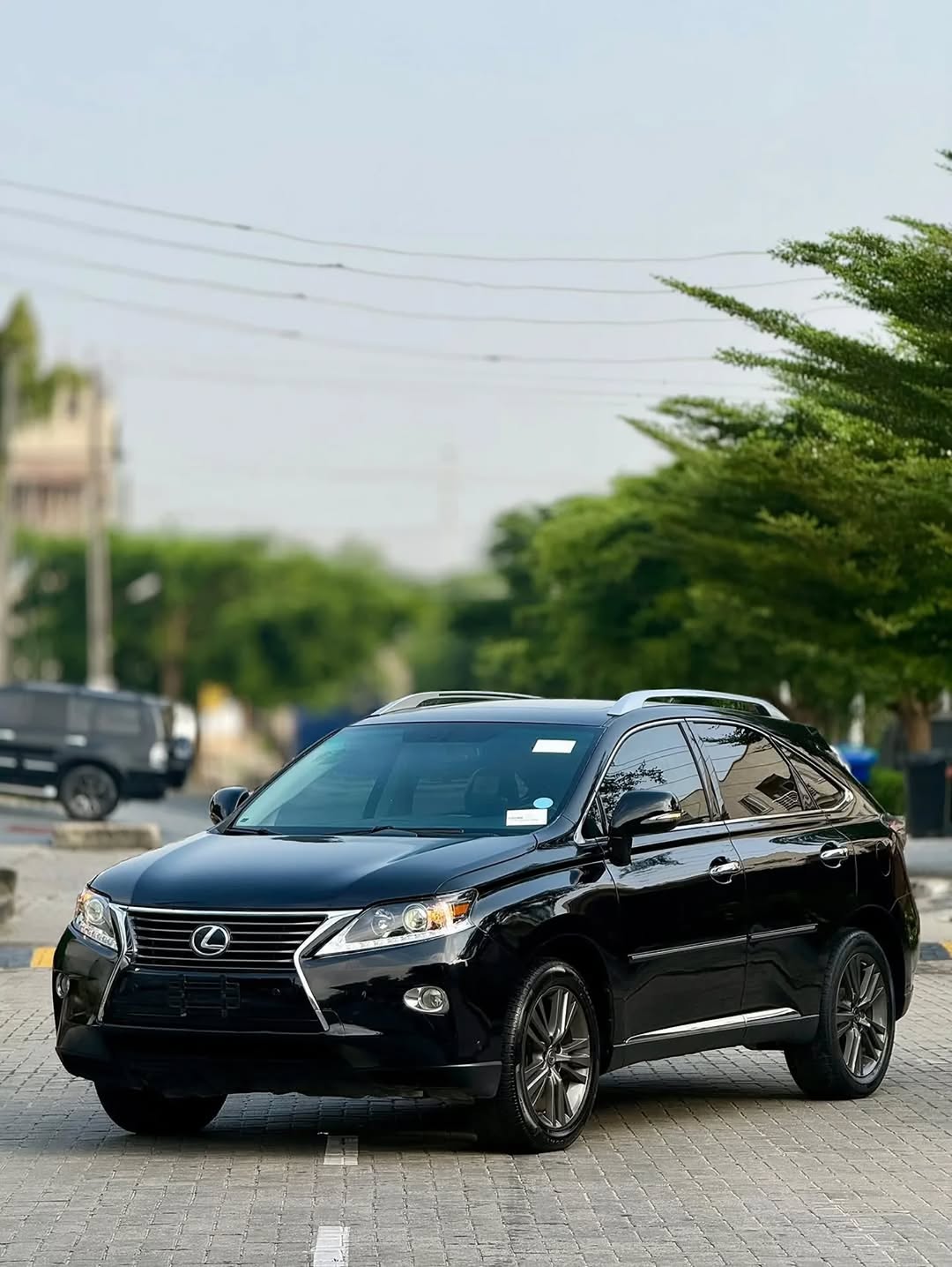 Luxury SUV, Flawless & Ready to Drive