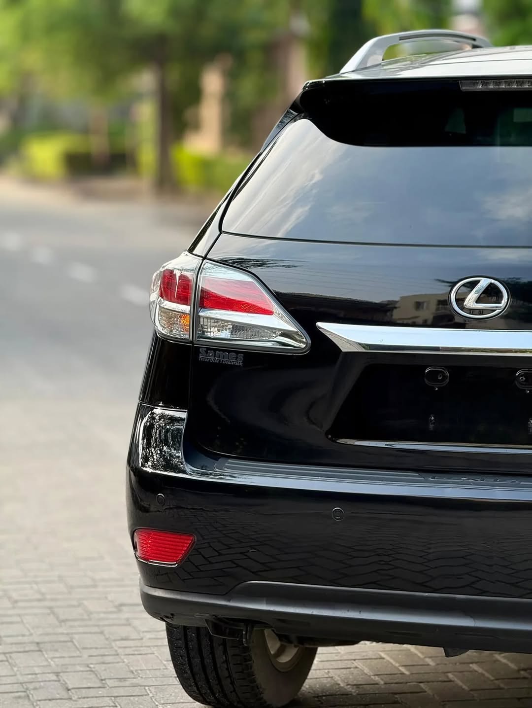 Luxury SUV, Flawless & Ready to Drive