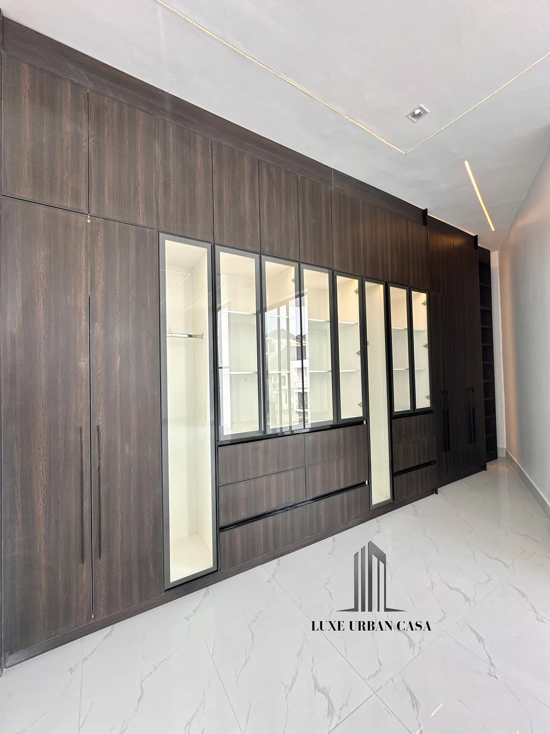 Lekki’s Ultimate 5-Bedroom Estate with Resort-Style Pool