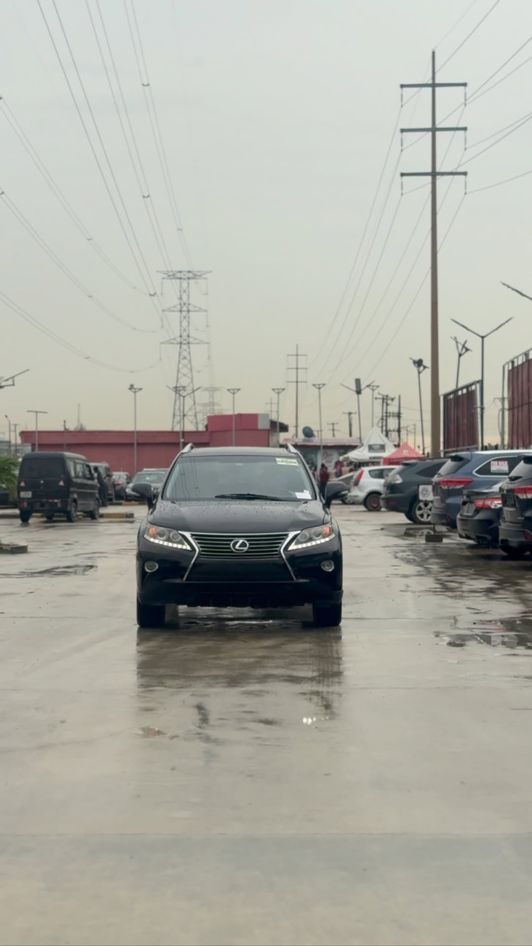 Luxury Lexus RX350: Sunroof & Camera, Delivered