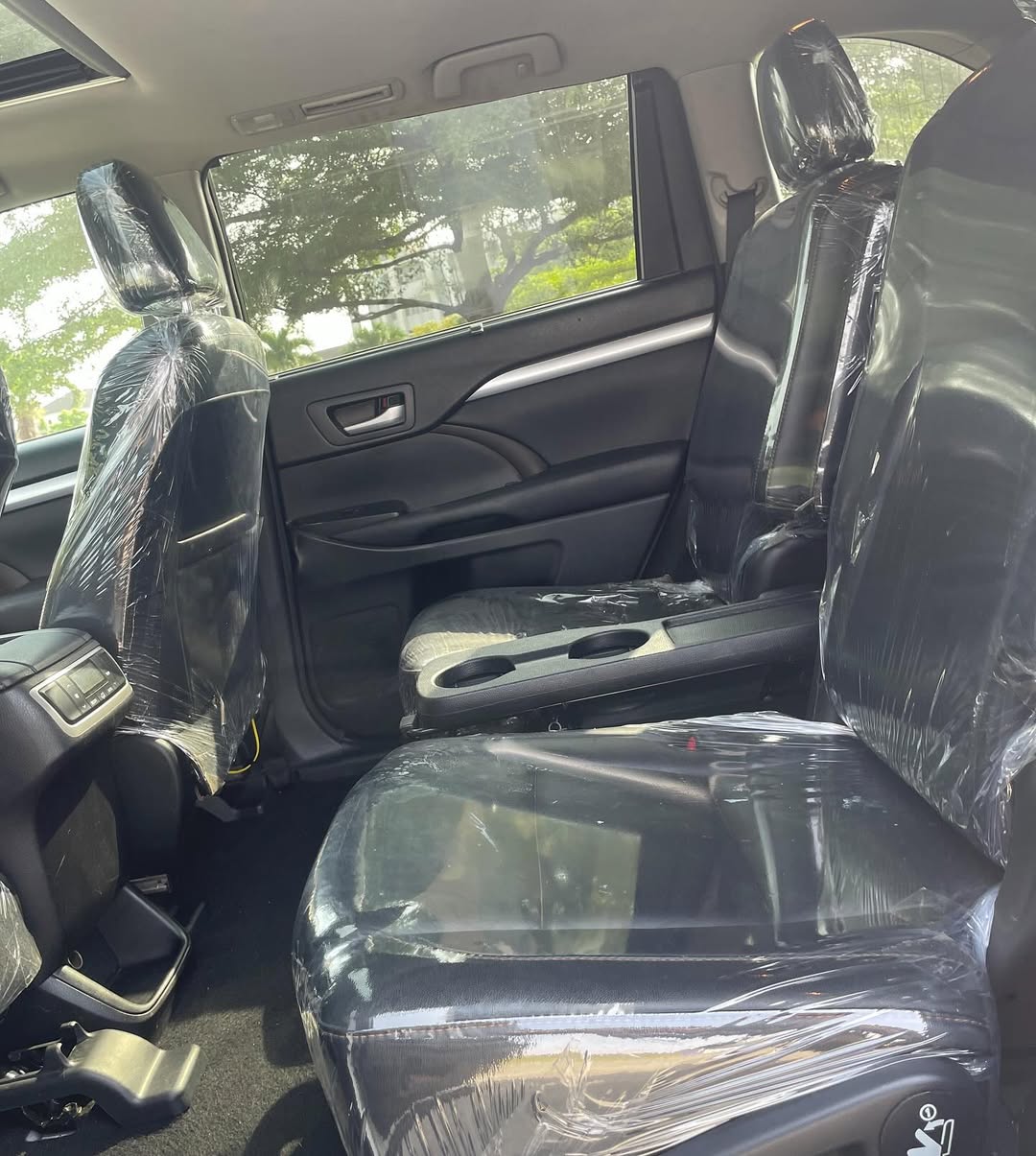 2017 Toyota Highlander XLE AWD: Luxury SUV, 31M Naira