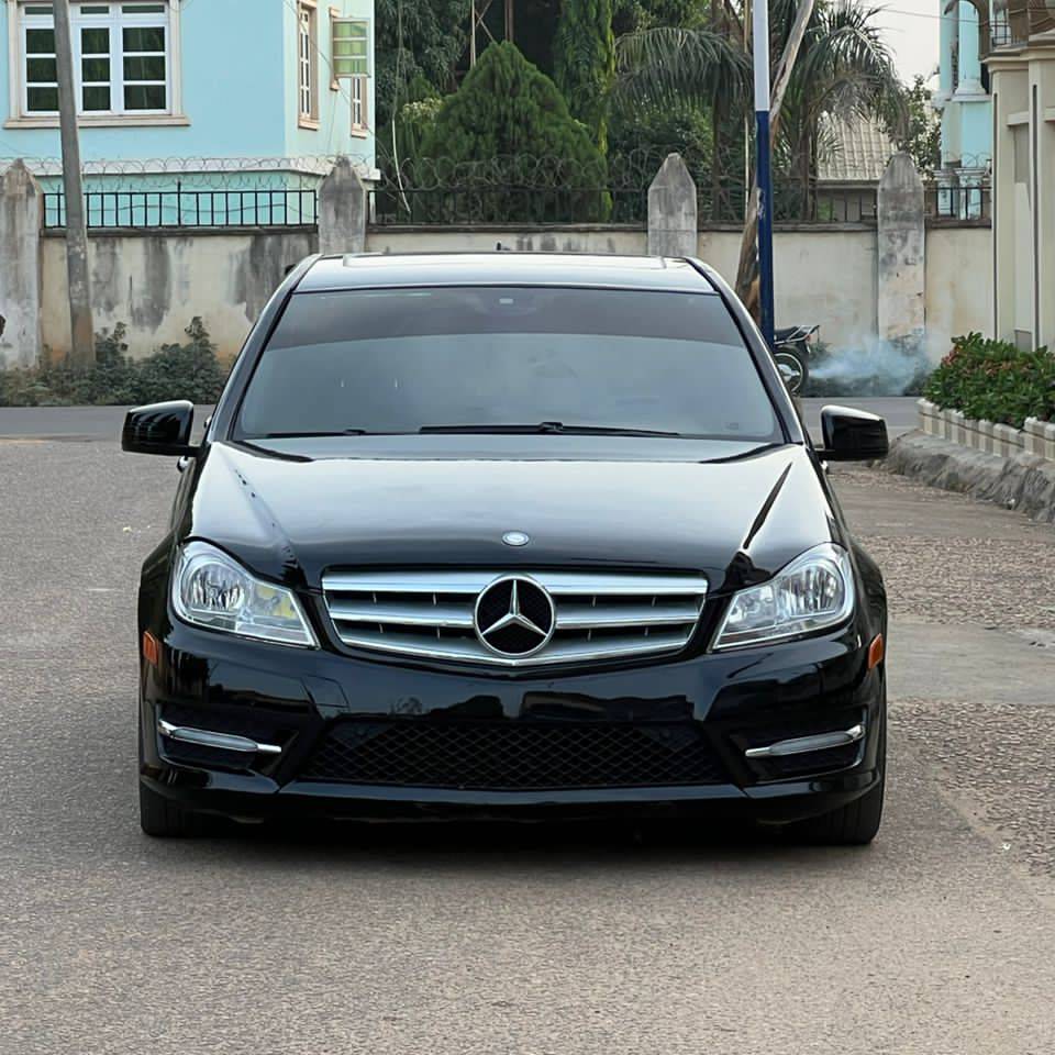 Luxury Redefined: Mercedes-Benz at BorguboyAutos