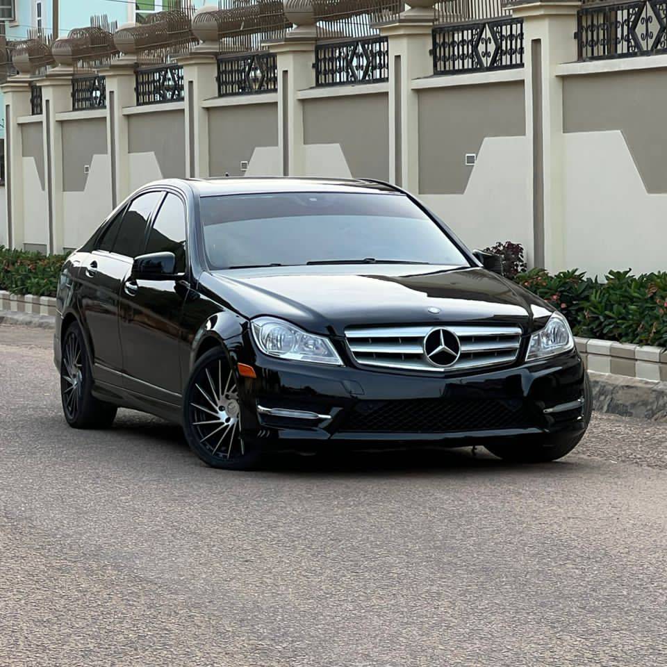 Luxury Redefined: Mercedes-Benz at BorguboyAutos