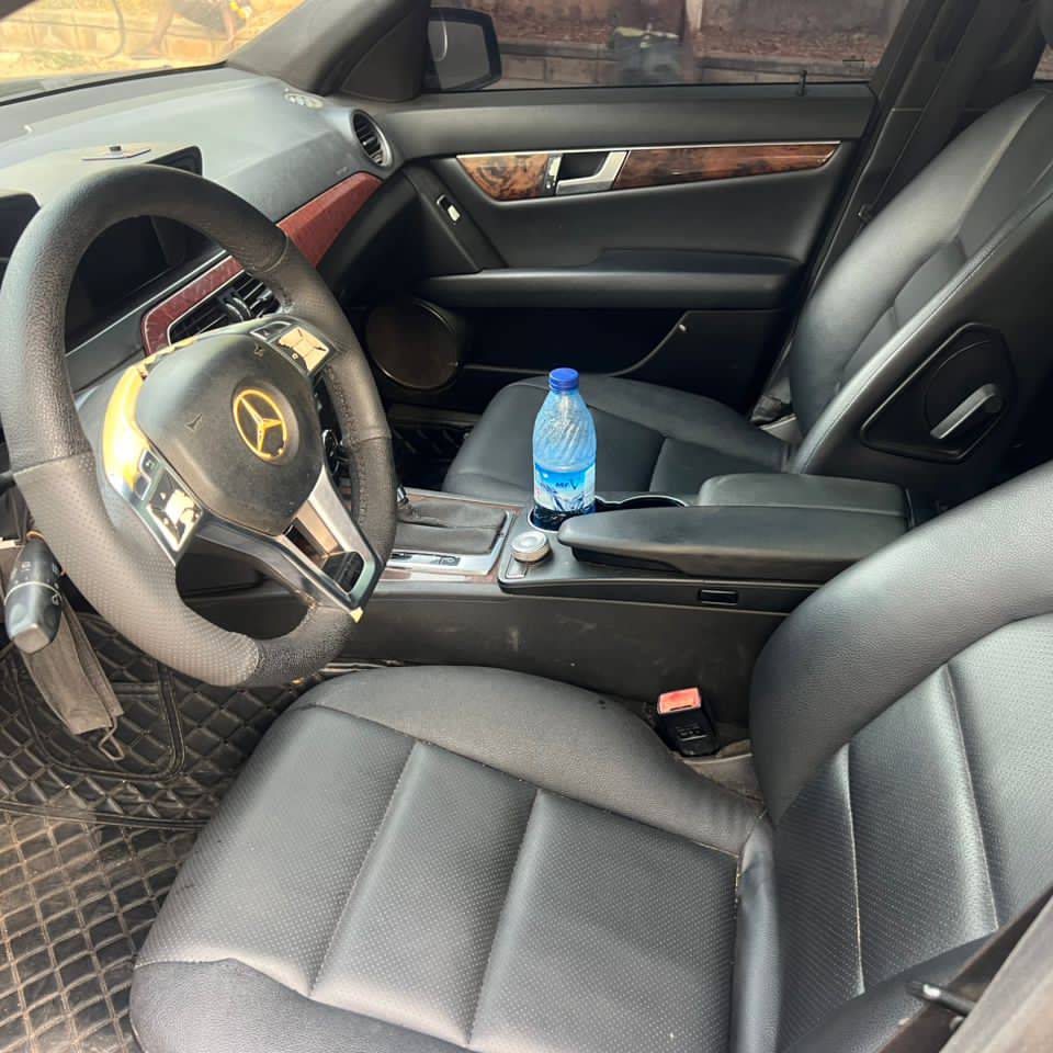 Luxury Redefined: Mercedes-Benz at BorguboyAutos