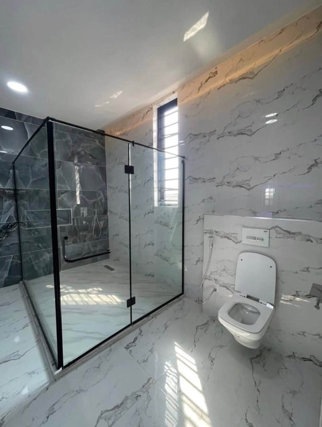 Opulent 6-Bed Duplex with Private Pool & Cinema