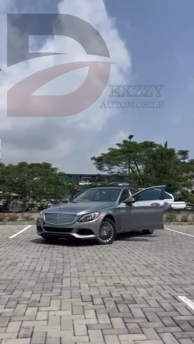 Luxury 4matic C300: Sunroof & Tech, 16.5M