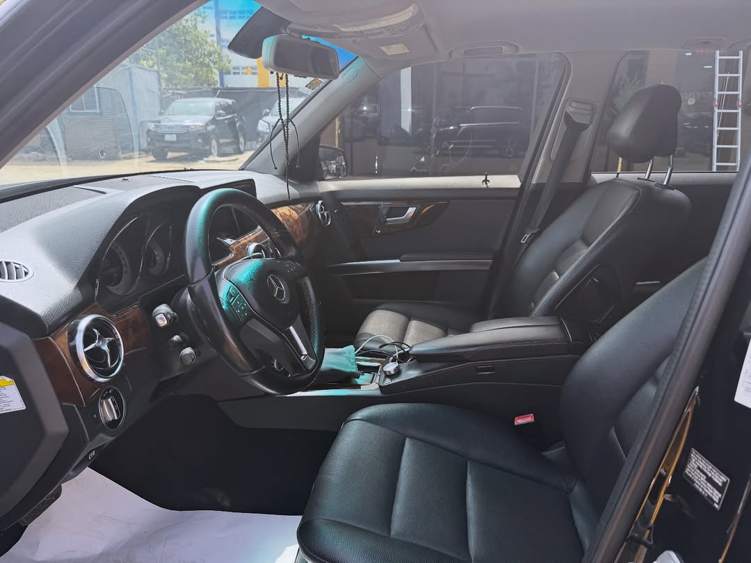 2013 GLK 350: Super Clean & Ready to Drive