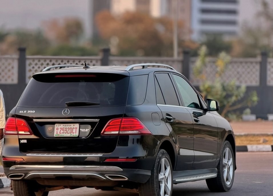 Luxury Loaded 2017 Mercedes GLE 350