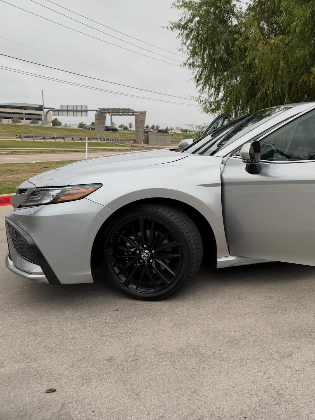 2019 Toyota Camry: Low Miles, Premium Value