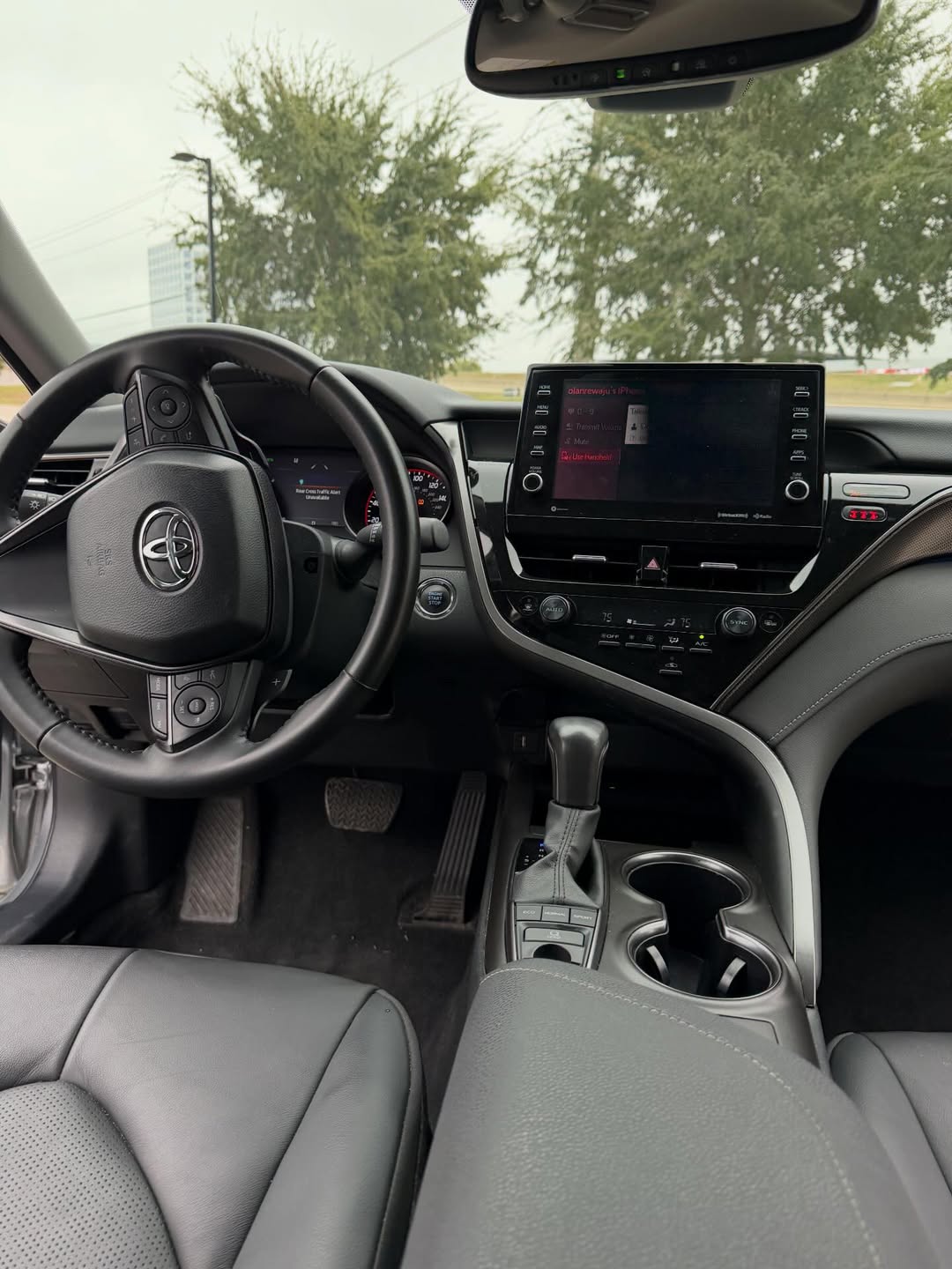 2019 Toyota Camry: Low Miles, Premium Value