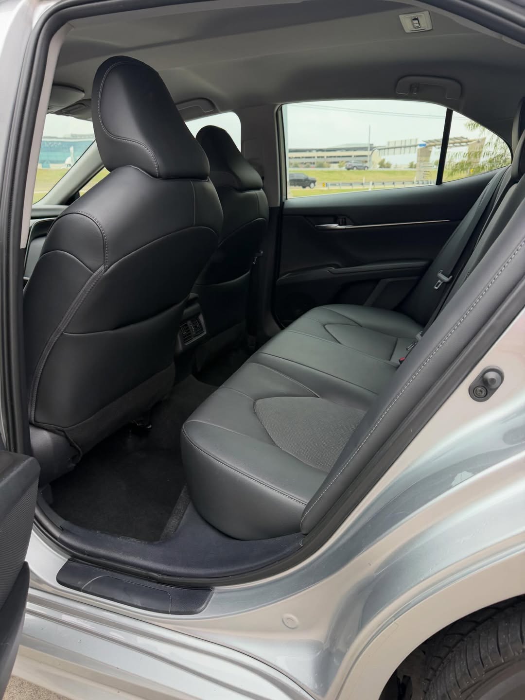 2019 Toyota Camry: Low Miles, Premium Value