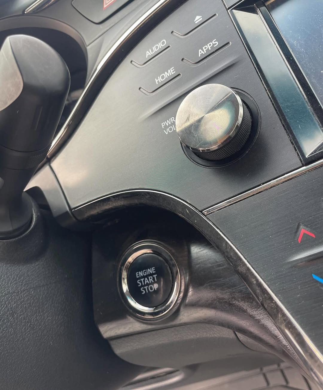 Luxury Redefined: 2016 Toyota Avalon XLE