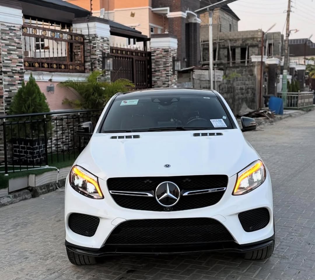 Own the Road: 2019 Mercedes GLE43 SUV