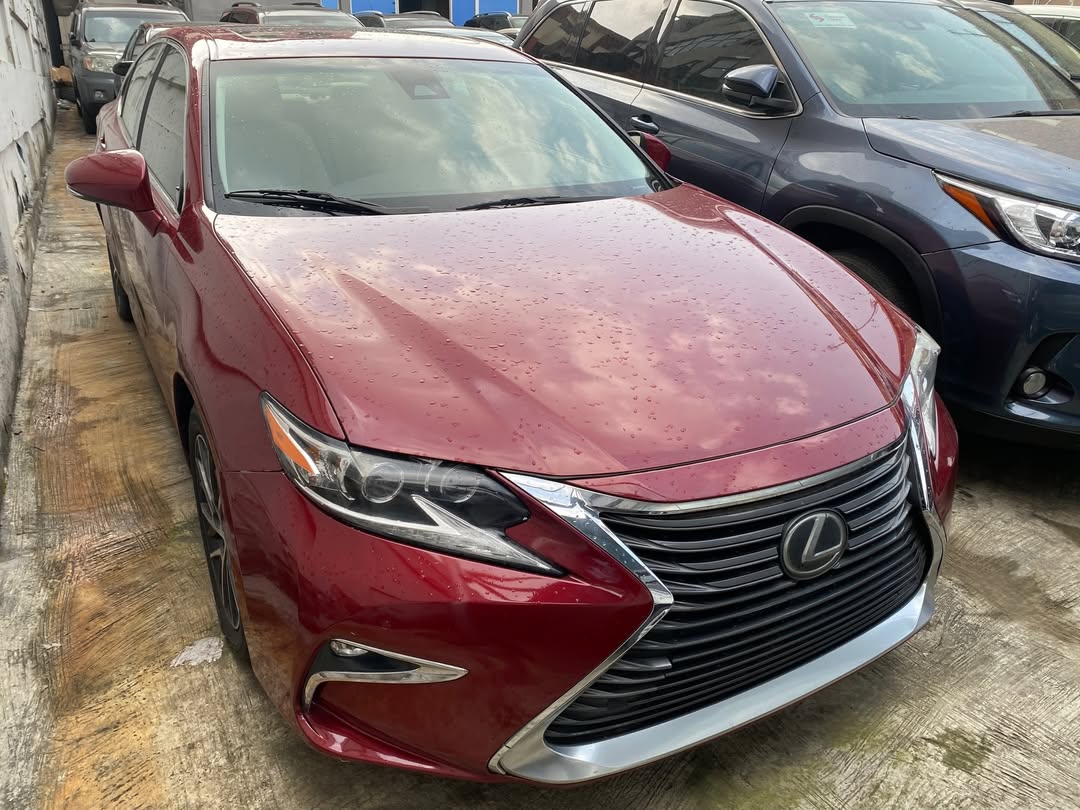 Red Lexus ES350: V6 Power, Fully Paid Customs