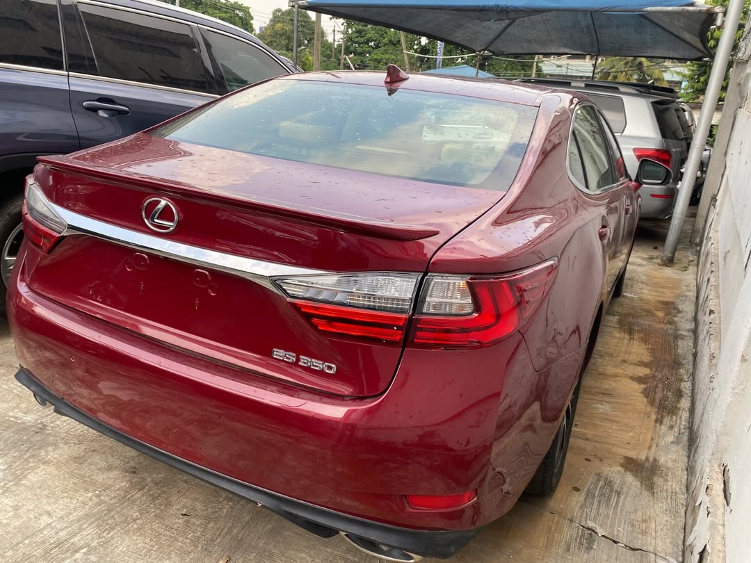 Red Lexus ES350: V6 Power, Fully Paid Customs