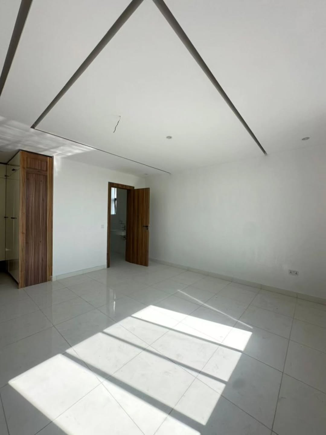 Serene Oniru Gem with Private Compound & Pool