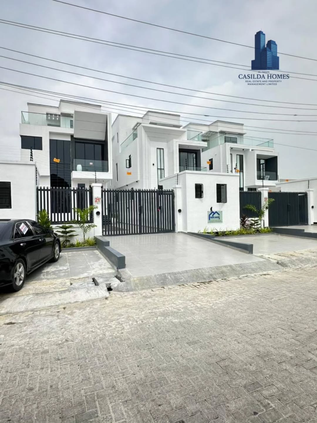 Lekki Phase 1 Grandeur: 5-Bed Duplex with Pool & Cinema