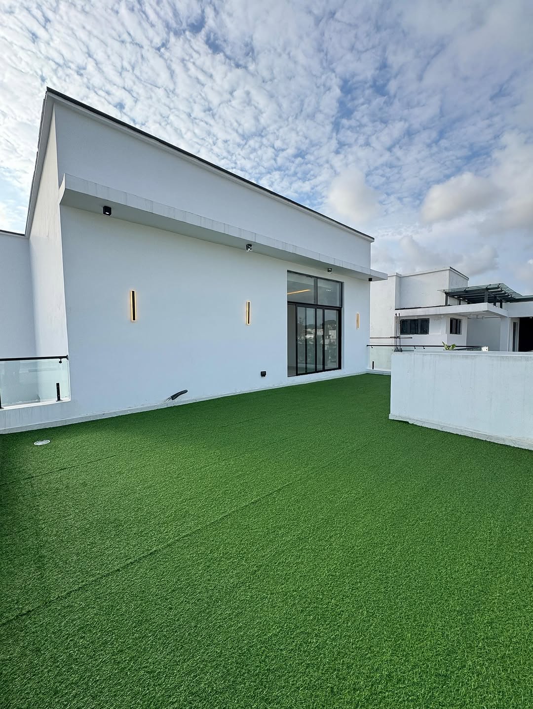 Lekki’s Ultimate 5-Bed Estate with Private Cinema & Pool