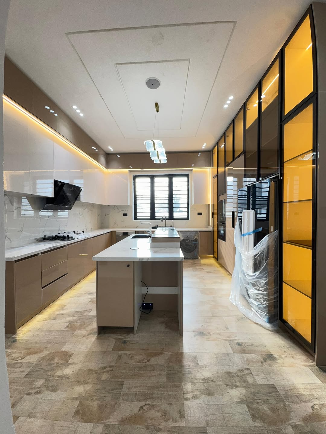 Lekki’s Ultimate 5-Bed Estate with Private Cinema & Pool