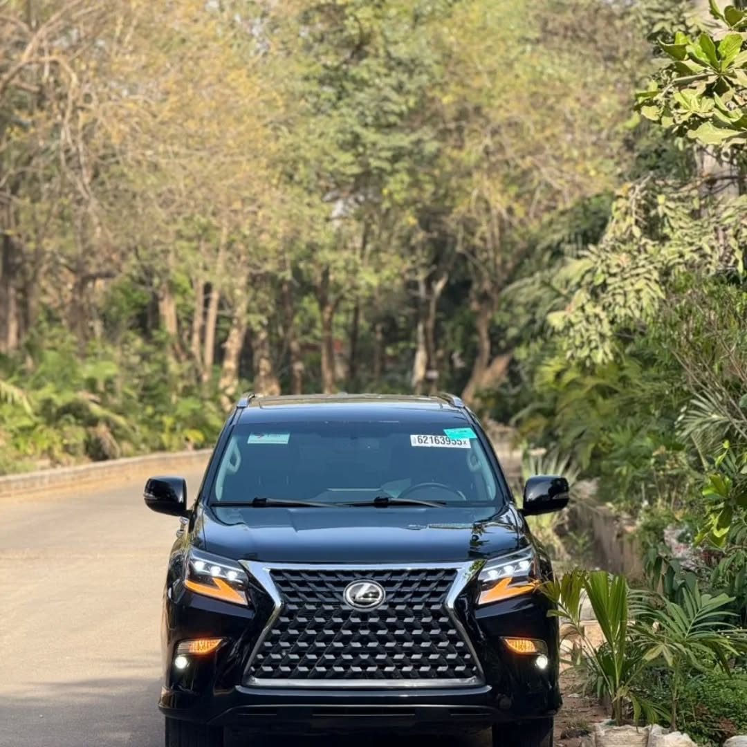 2015 Lexus GX: V8 Power, Duty-Paid Luxury