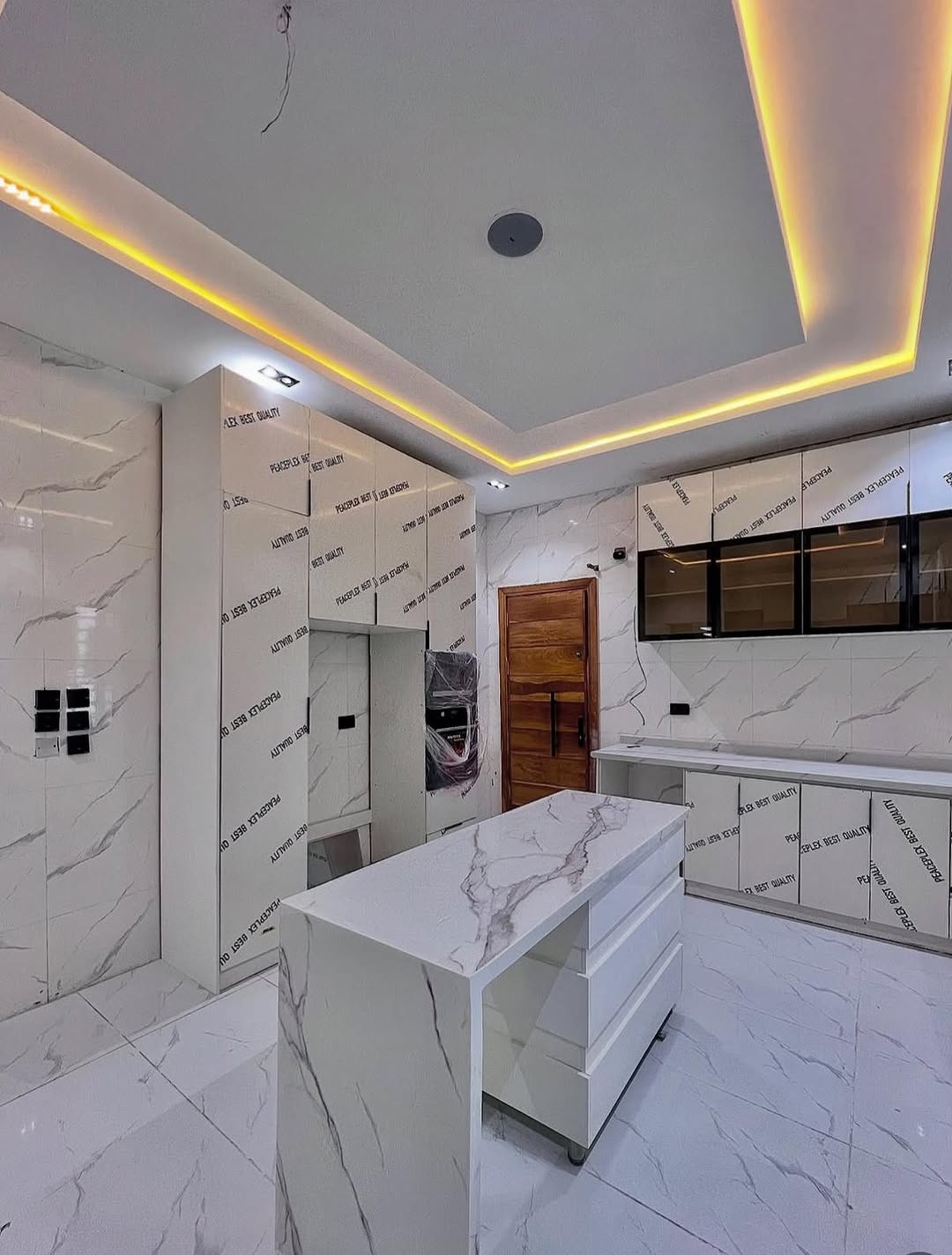 Elegant 5-Bed Estate Home with Resort-Style Pool