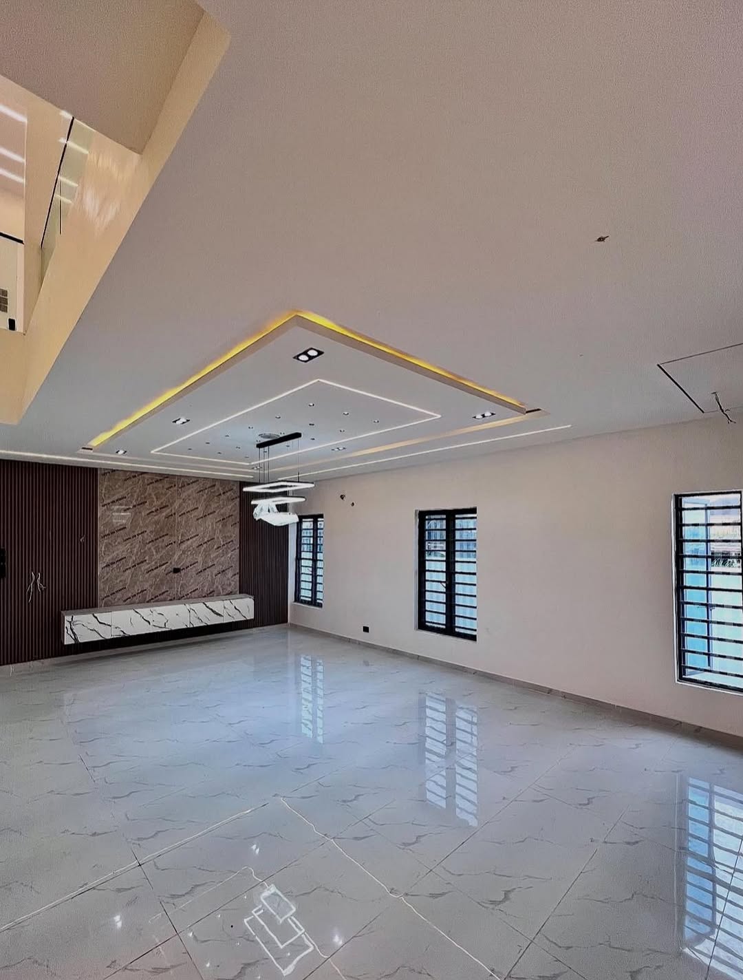 Elegant 5-Bed Estate Home with Resort-Style Pool