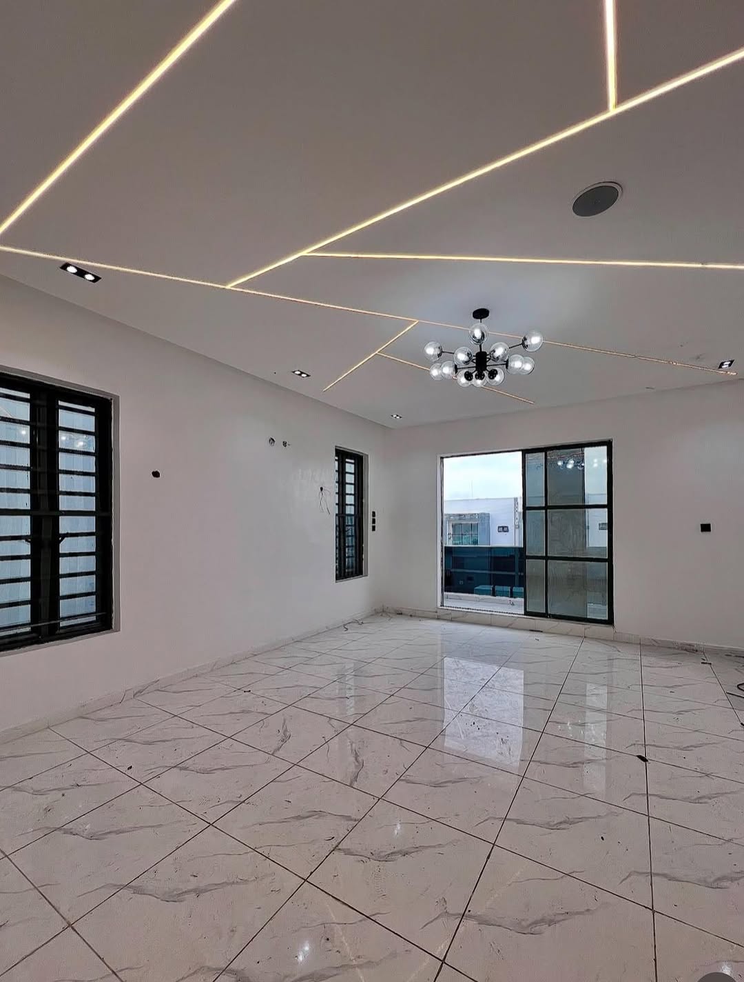 Elegant 5-Bed Estate Home with Resort-Style Pool