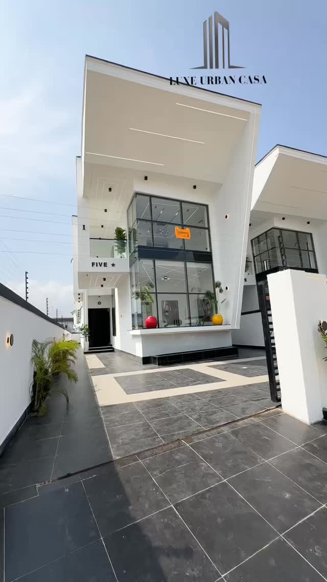 Lagos Luxury: 5-Bed Cinema & Pool Estate in Ajah