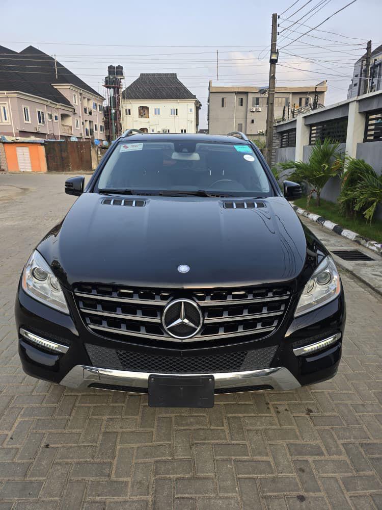 Luxury Power: 2013 ML350 4Matic, Accident-Free