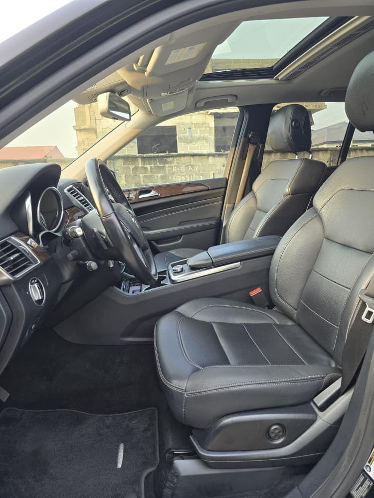 Luxury Power: 2013 ML350 4Matic, Accident-Free