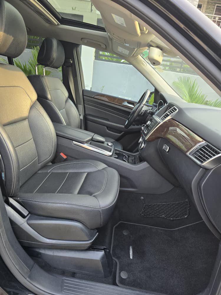 Luxury Power: 2013 ML350 4Matic, Accident-Free