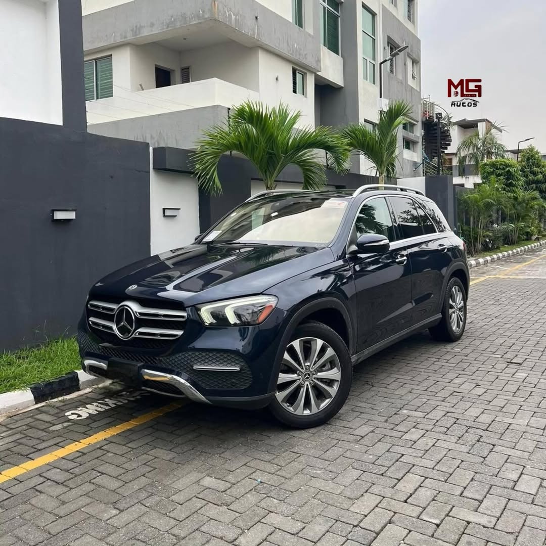 2021 Mercedes GLE450: Luxury SUV, Panoramic Roof, Nationwide