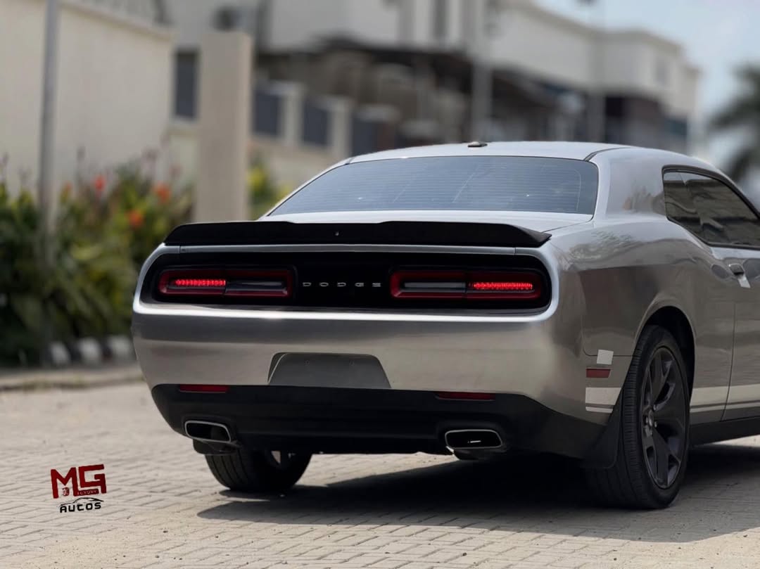 2017 Dodge Charger: Bold Power, Modern Luxury