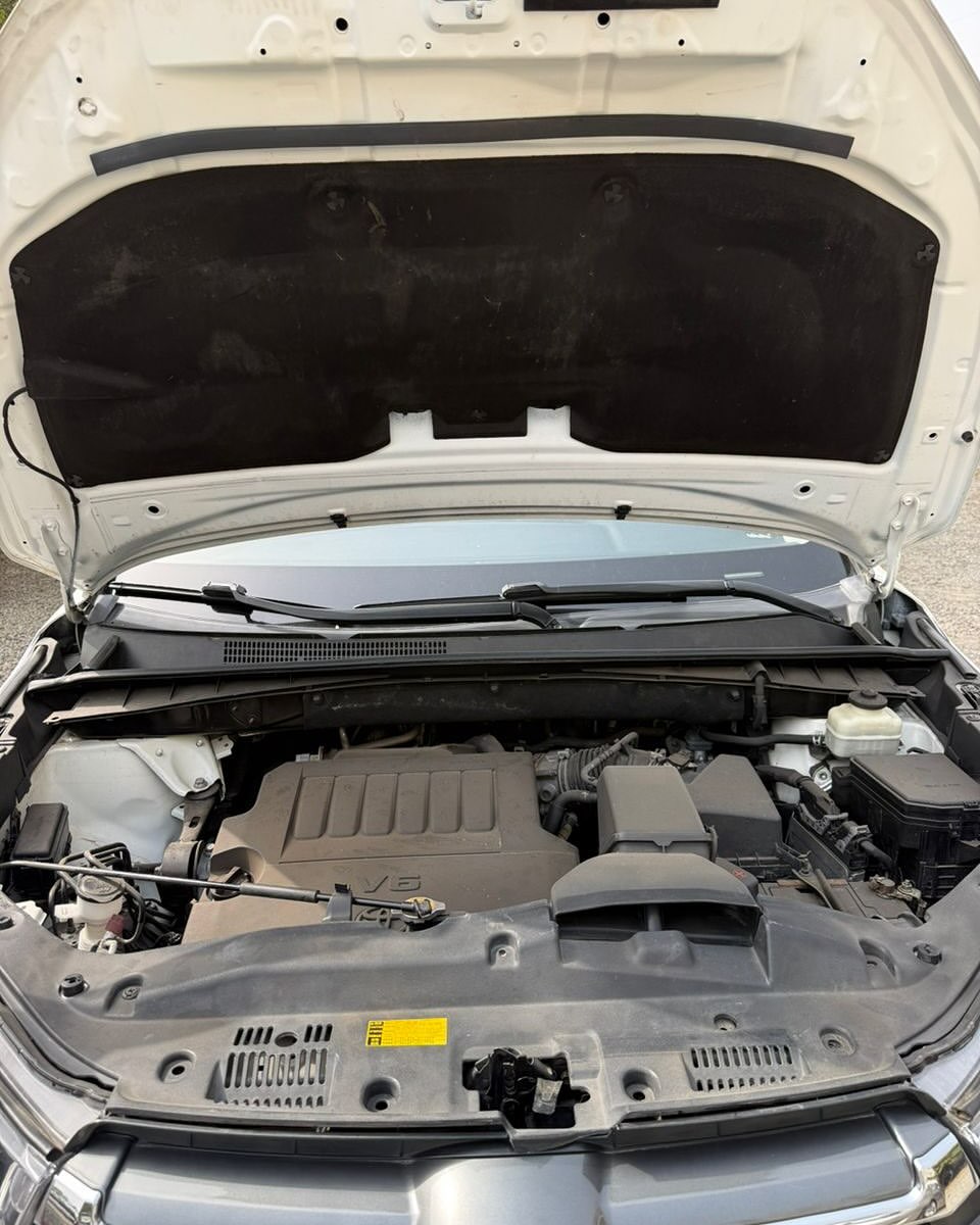 2016 Toyota Highlander: Duty-Cleared Luxury SUV, 35.5M