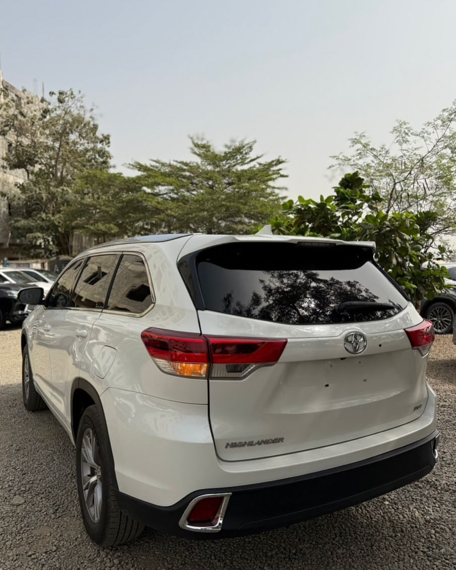 2016 Toyota Highlander: Duty-Cleared Luxury SUV, 35.5M