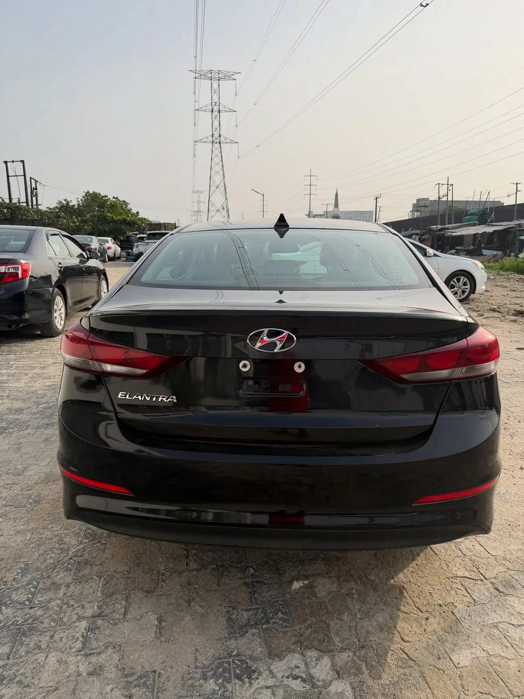 Luxury Elantra: Pre-Order & Save Big!